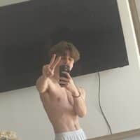 Jeune homme cherche plan cul pour première expérience avec cougar sur Lyon