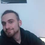 Jeune homme cherche femme mûre ronde à Reims pour moments coquins