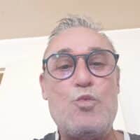 Homme de 60 ans cherche femme mûre pour plaisir oral à Bordeaux