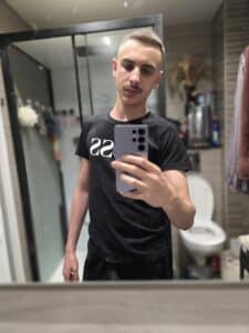 Jeune cherche femme mûre Fos-sur-Mer