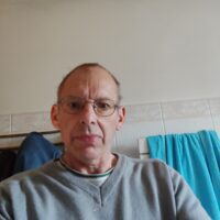 Plan candaulisme Paris, homme bien monté cherche couple pour relation suivie