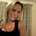 Cougar timide de 51 ans à Albi en tenue sobre, cherche un jeune homme pour rencontre tendre et discrète