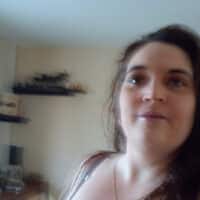 Femme cadre cougar à Villemomble en tenue élégante cherchant un jeune homme pour une rencontre coquine intens