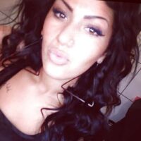 Beurette cougar mariee de Lyon cherche jeune mec chaud 